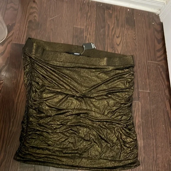 Torrid Gold Shine Shirred Bandage Mini Skirt Size 4 - Picture 10 of 12